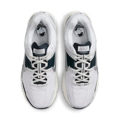 Wmns Air Zoom Vomero 5 White Armory Navy HV2412-100