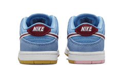 Nike SB Dunk Low ‘Philadelphia Phillies (TD)’ DN3673-400