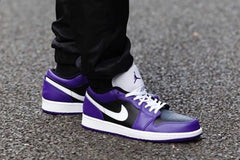Jordan 1 Low ‘Court Purple Black (GS)’ 553560-501