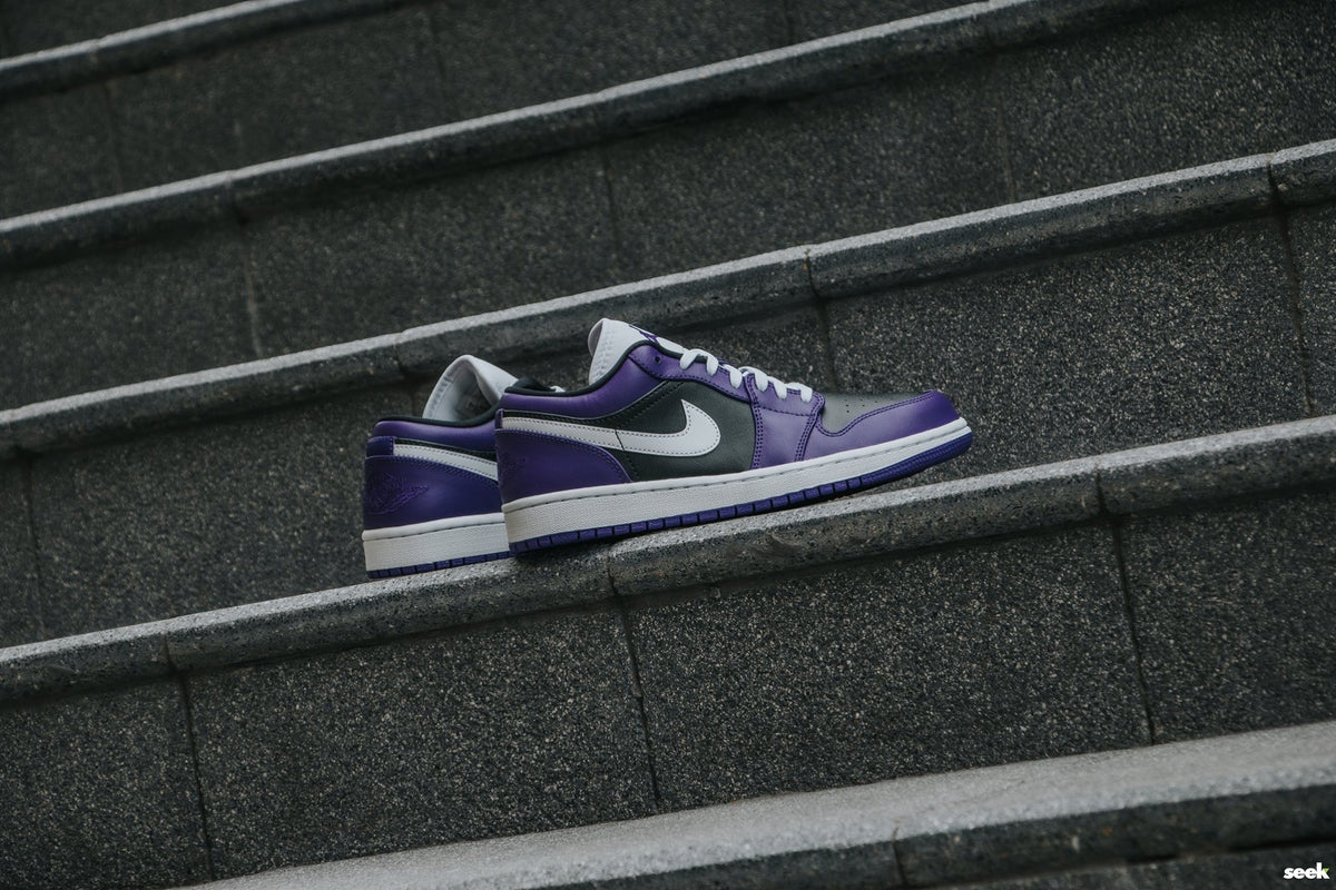 Jordan 1 Low ‘Court Purple Black (GS)’ 553560-501