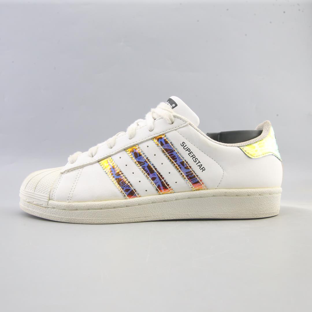 ADIDAS SUPERSTAR