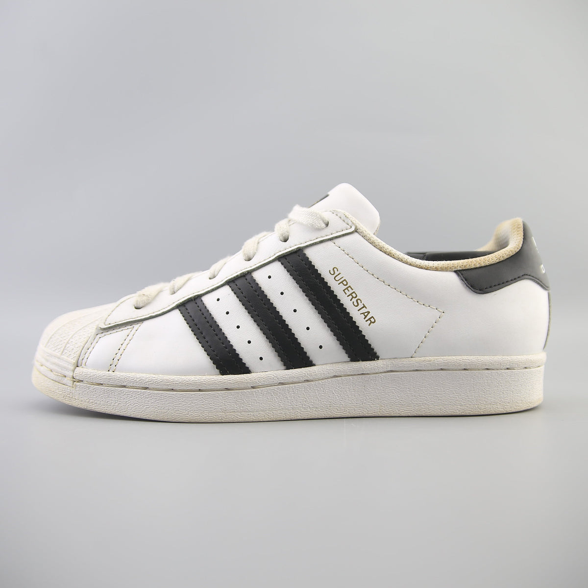 ADIDAS SUPERSTAR