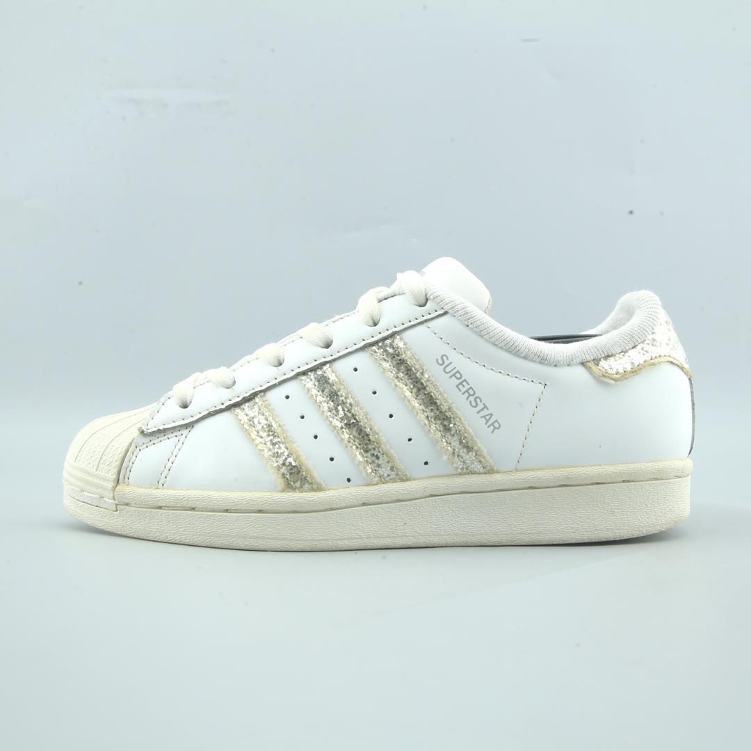 ADIDAS SUPERSTAR