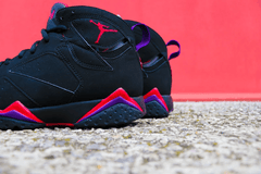 Jordan 7 Retro ‘Raptors (2012) (GS)’ 304774-018