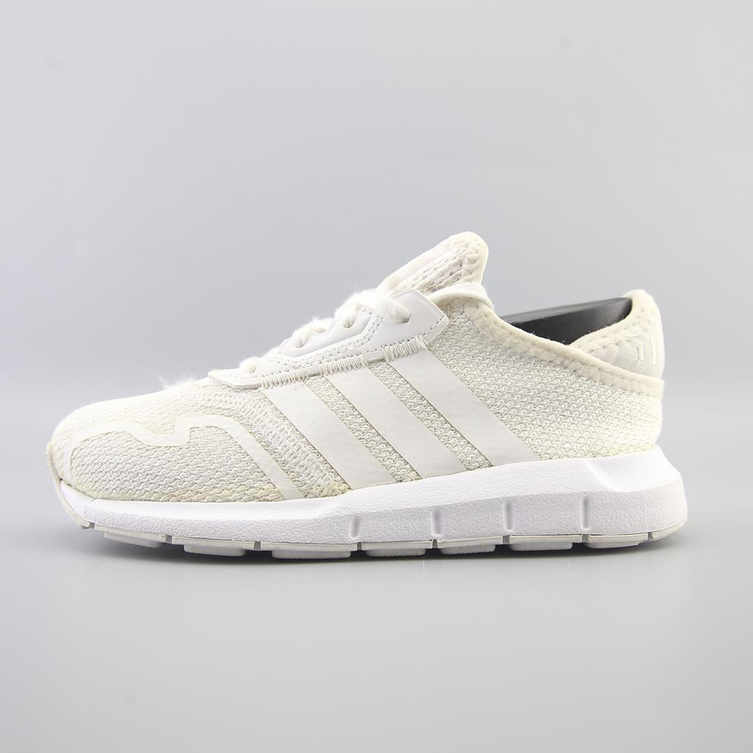 ADIDAS SWIFT RUN X ESSENTIAL