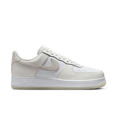 Nike Air Force 1 Low '07 LV8