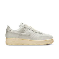 WMNS Nike Air Force 1 '07