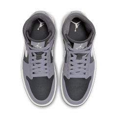 WMNS Nike Air Jordan 1 Retro Mid