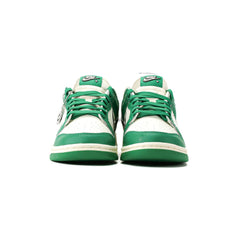 Nike Dunk Low SE 'Lottery Pack Malachite Green' (2022)