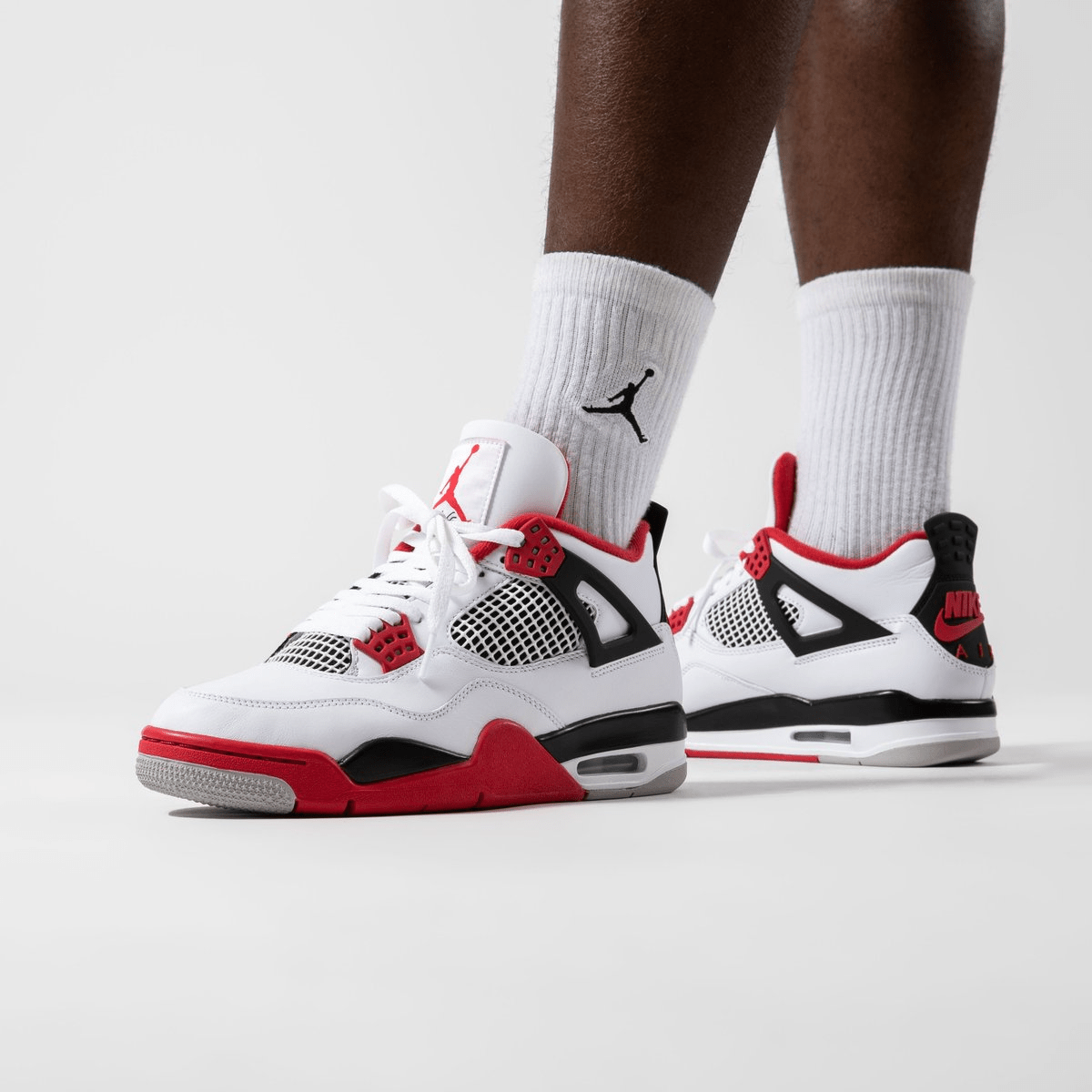 Jordan 4 Retro ‘Fire Red (2020) (GS)’ 408452-160