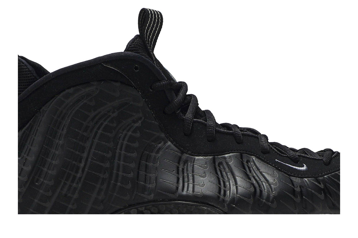 Nike Air Foamposite One ‘Swoosh’ CV0369-001
